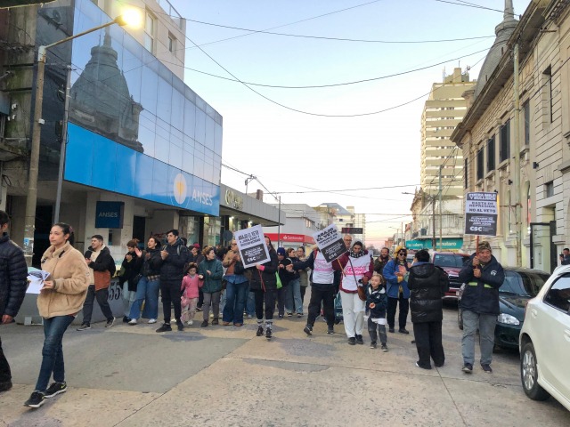 No al veto fue la consigna de una nueva protesta